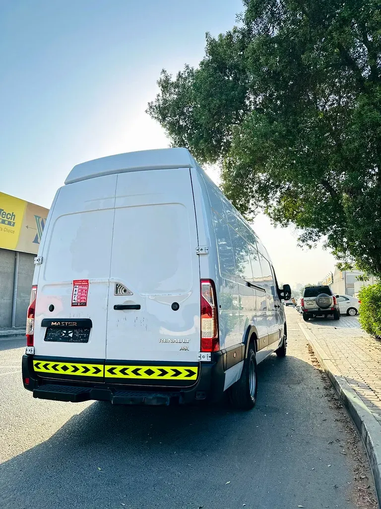 رينو ماستر 2021